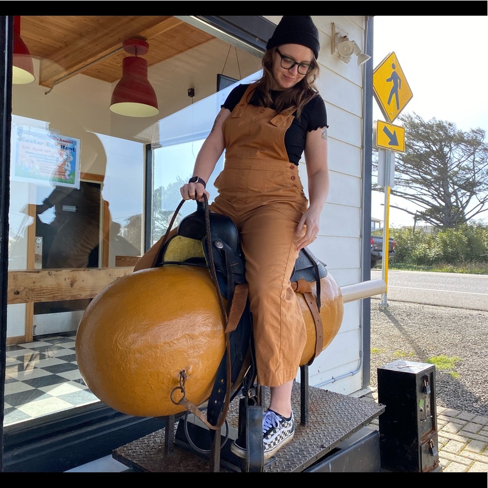 Meet your Posher, Brenna